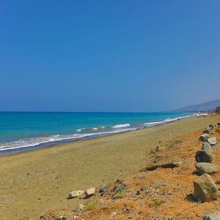 Villa Majestic Agia Marina  Buitenkant foto