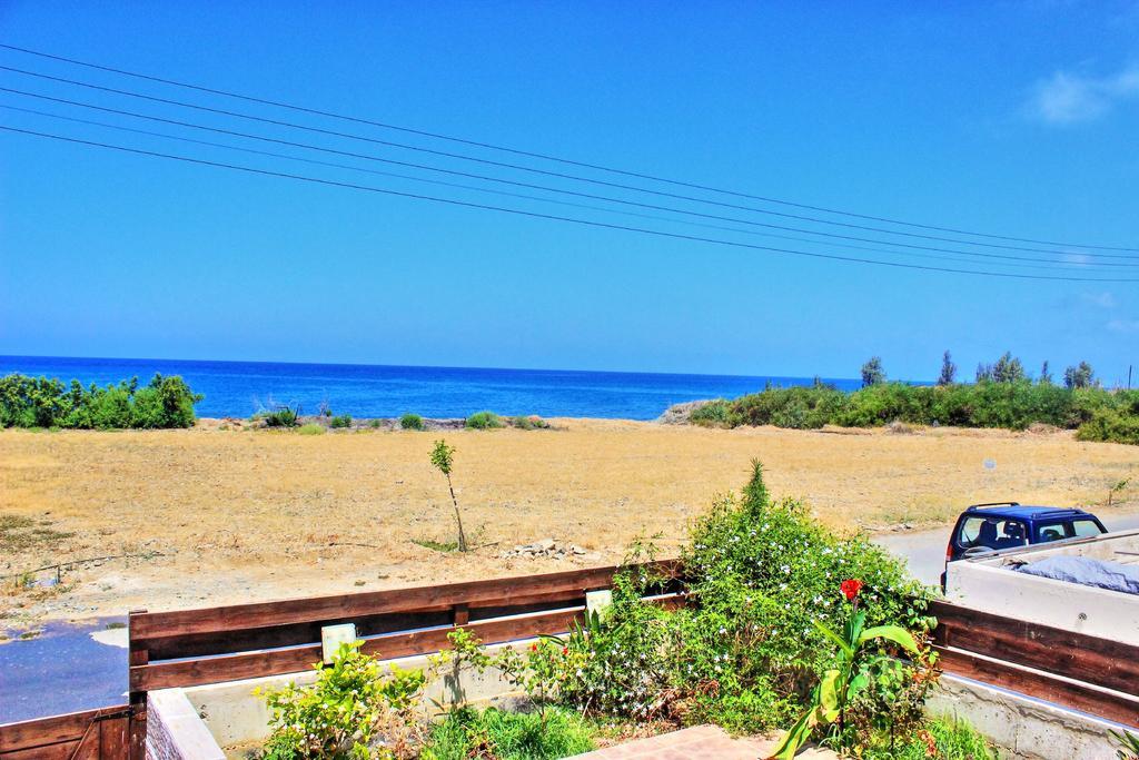 Villa Majestic Agia Marina  Buitenkant foto